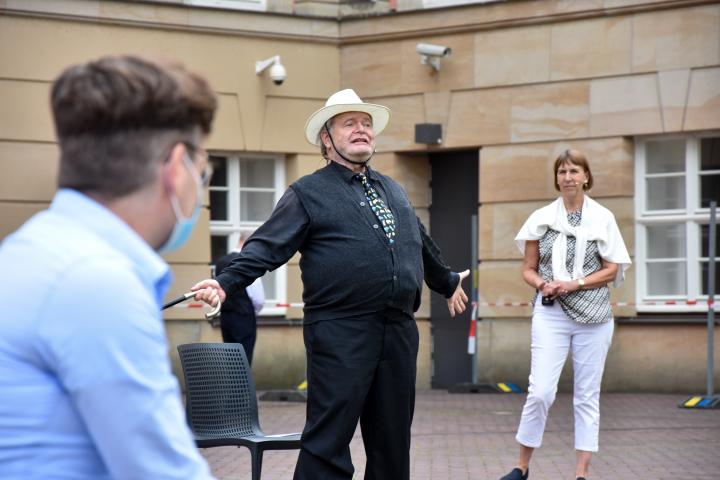 Christian Elsner präsentierte die Geschichte „Noch merpelt das Wunzelchen“.