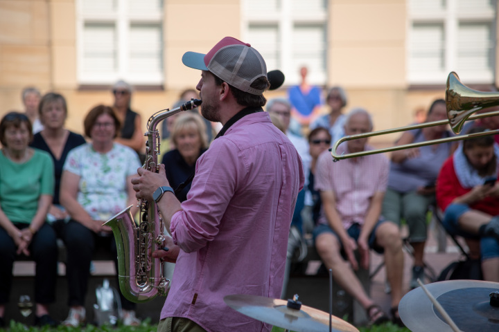 Brassband „Duke Brass“ aus Kleinmachnow begeisterten die Gäste der zweiten Veranstaltung „Kunst zur Zeit 2024“