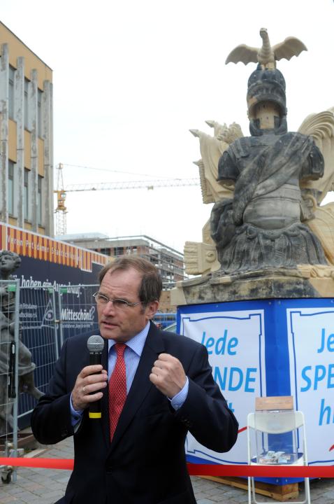 Der Vorsitzende des Vereins Potsdamer Stadtschloss e. V. Dr. Michael Schöhne.