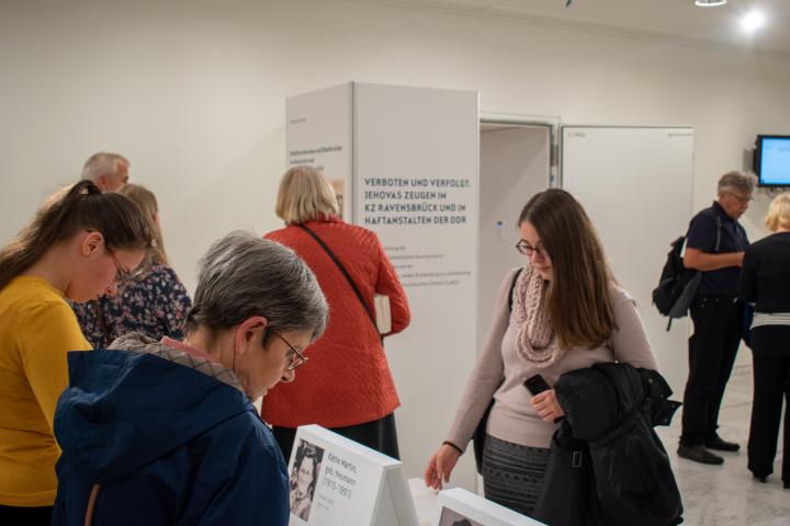 Impression der Ausstellungseröffnung