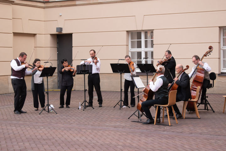 Das Streicher-Ensemble des Deutschen Filmorchesters Babelsberg