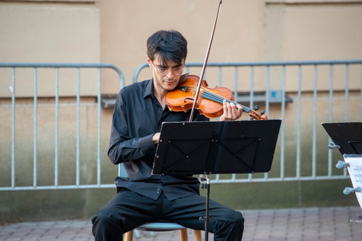 Muhammedjan Sharipov (Violine 1)