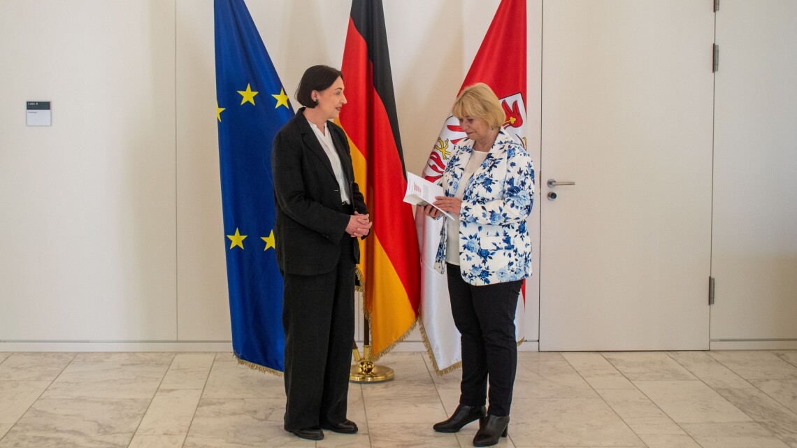 Präsidentin nimmt Tätigkeitsbericht zur Akteneinsicht entgegen (18.05.2026)