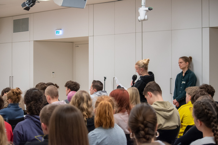 Impression der simulierten Pressekonferenz