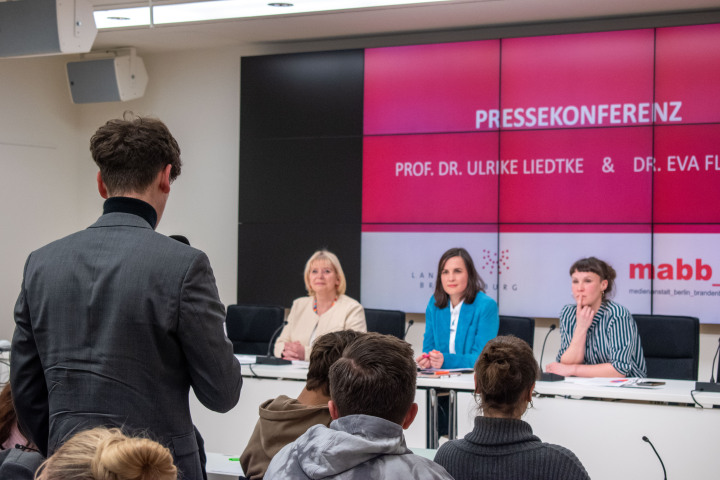Impression der simulierten Pressekonferenz