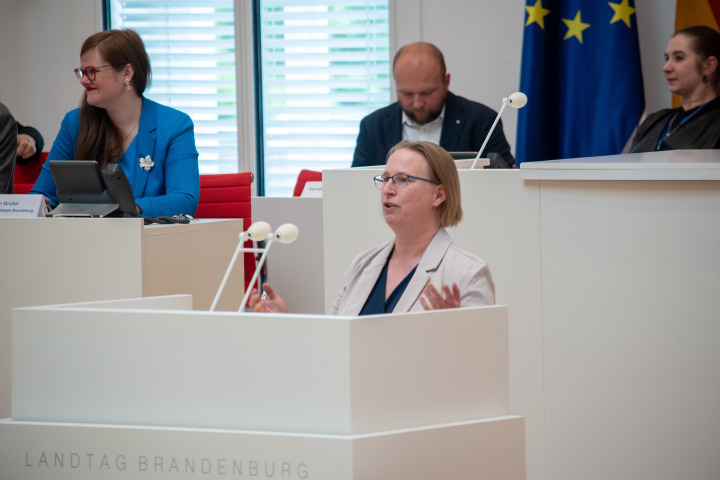 Begrüßung der Landesbeauftragten für Schülerwettbewerbe Ines Friedrich