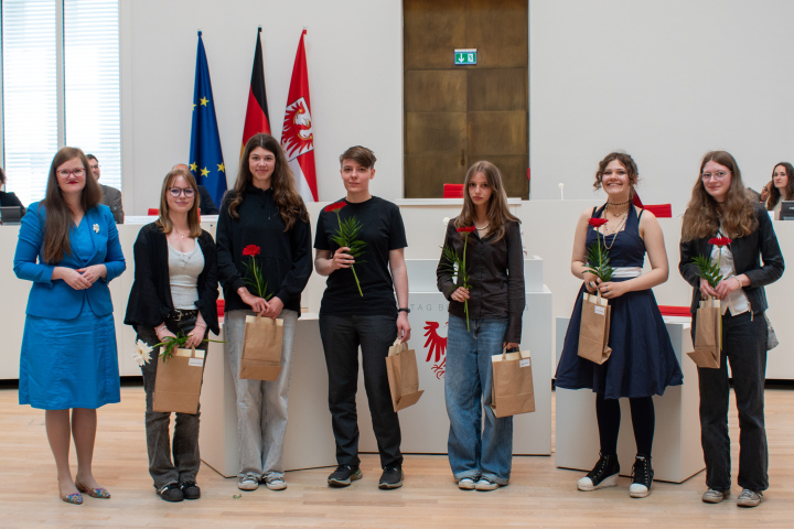 Die Preisträgerinnen des Evanglischen Gymnasiums Hermannswerder Potsdam.