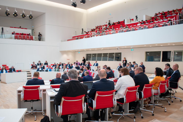 Blick in den Plenarsaal während der Feierstunde