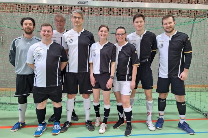 Gruppenfoto der Mannschaft des Landtages Brandenburg