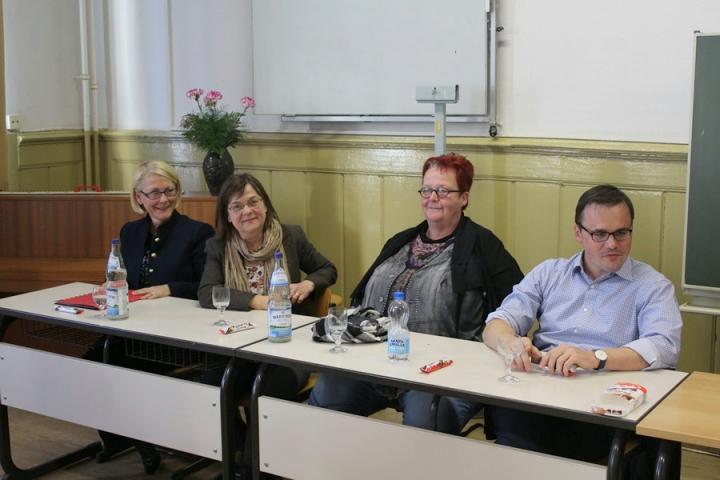 Die Abgeordneten (v. l. n. r.) Ina Muhß, Ursula Nonnemacher, Margitta Mächtig und Dr. Jan Redmann während der dialogP-Veranstaltung im Städtischen Gymnasium Wittstock/Dosse.