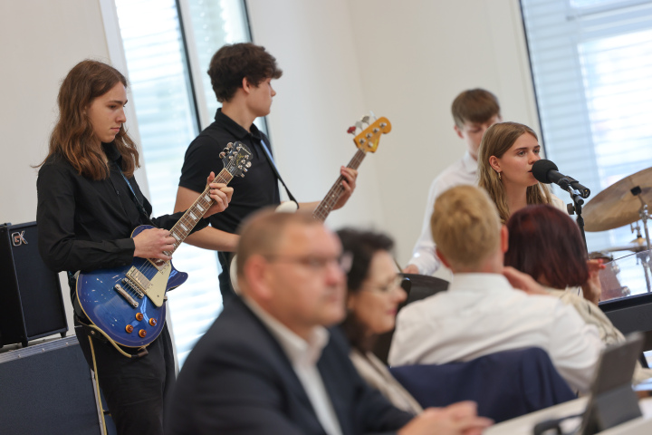 Musikalischer Auftakt der Festveranstaltung mit den „Jazztronauts“, 1. Landespreisträger im Wettbewerb „Jugend jazzt“ 2022