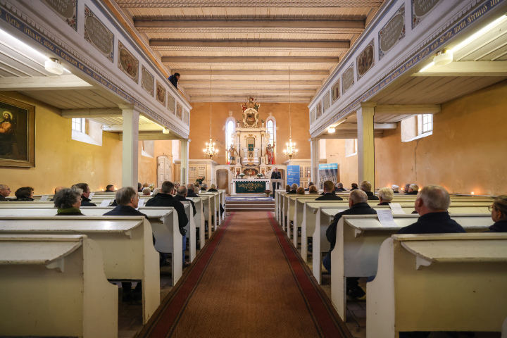 Blick in die Kirche während der Veranstaltung