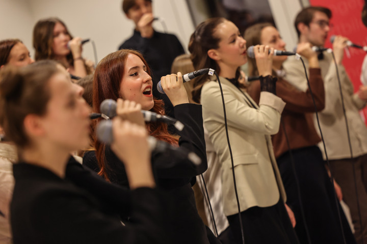 Musikalischer Beitrag durch Young Voices, Jugendpopchor des Landes Brandenburg