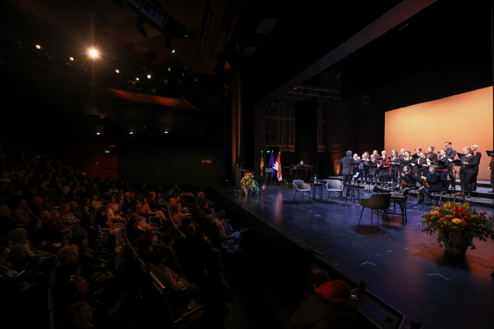 Musikalisches Zwischenspiel mit „Local Vocals“, Jazz- und Popchor der Musik- und Kunstschule Havelland