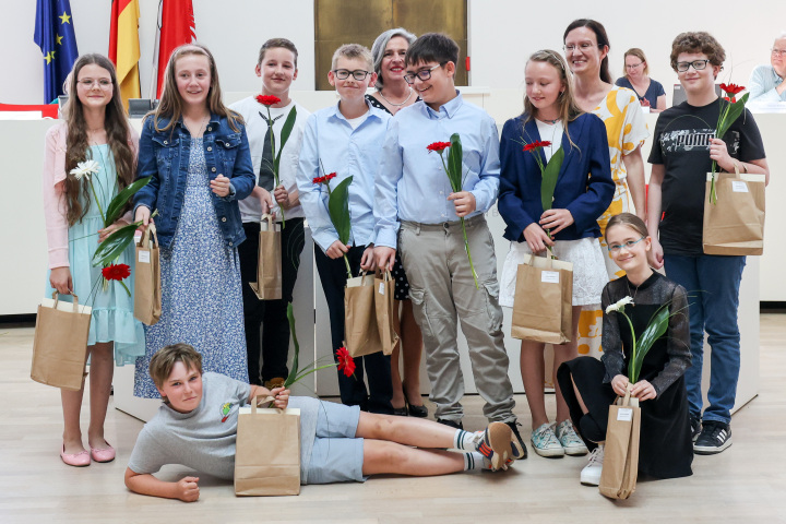 Die Preisträgerinnen und Preisträger der Regenbogenschule Fahrland.