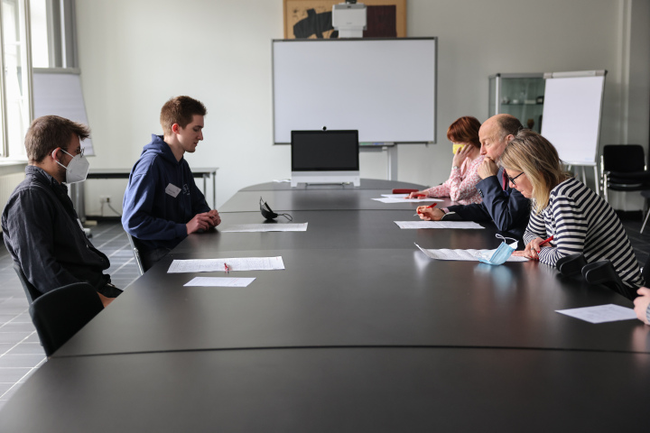 Beratung der Jury des Landesfinales „Jugend debattiert“ 2022 