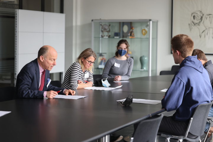 Beratung der Jury des Landesfinales „Jugend debattiert“ 2022 