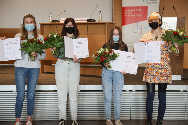 Gruppenfoto der Finalisten der Altersgruppe I zur Preisverleihung