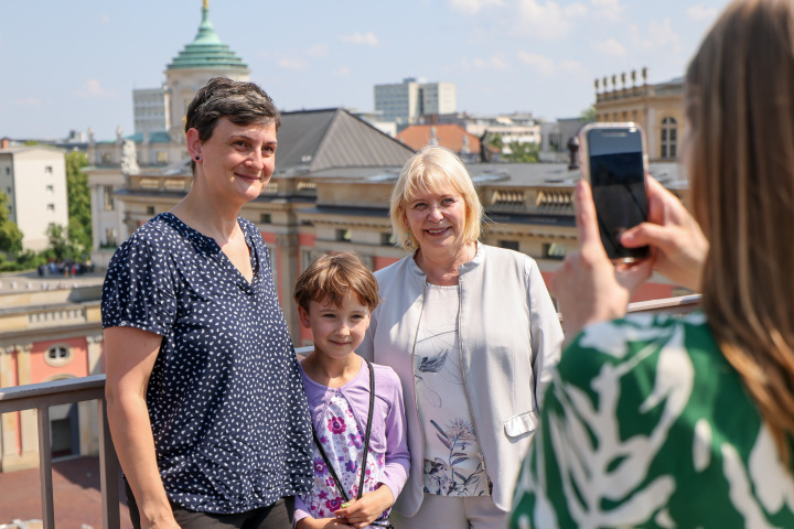 Impression von der Dachterrasse am Kindertag