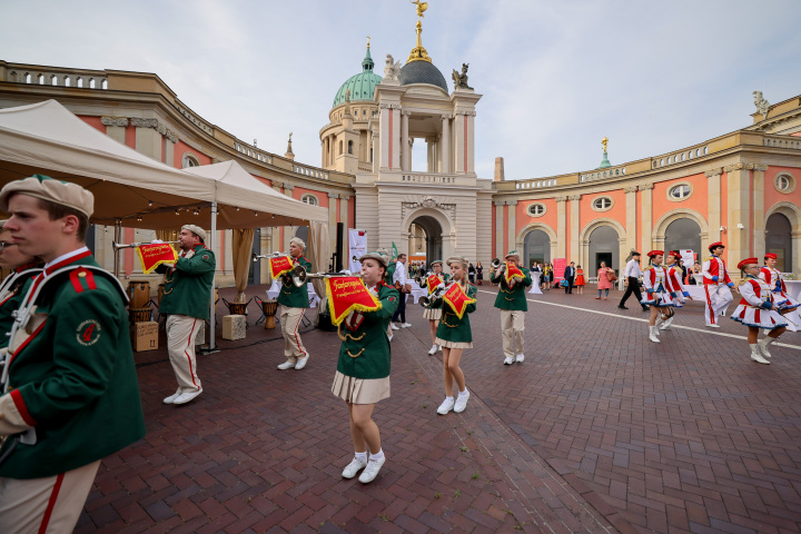 Musikalische Begrüßung durch die Fanfarengarde Frankfurt (Oder)