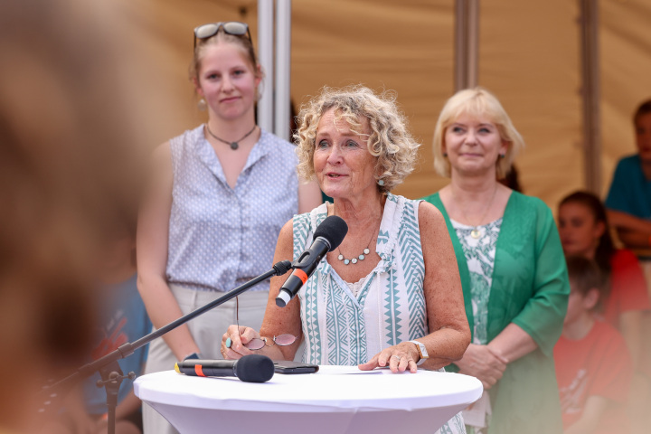 Begrüßung der Vorsitzenden des Vorstandes des Verbandes der Musik- und Kunstschulen Brandenburg e. V. Gerrit Große