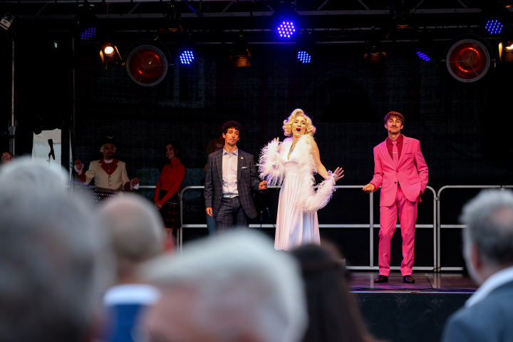 Impression des parlamentarischen Abends im Innenhof des Landtages