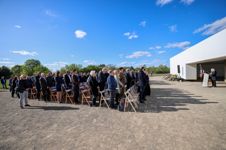 Impression der Gedenkveranstaltung am Gedenkort "Station Z" in der KZ-Gedenkstätte Sachsenhausen