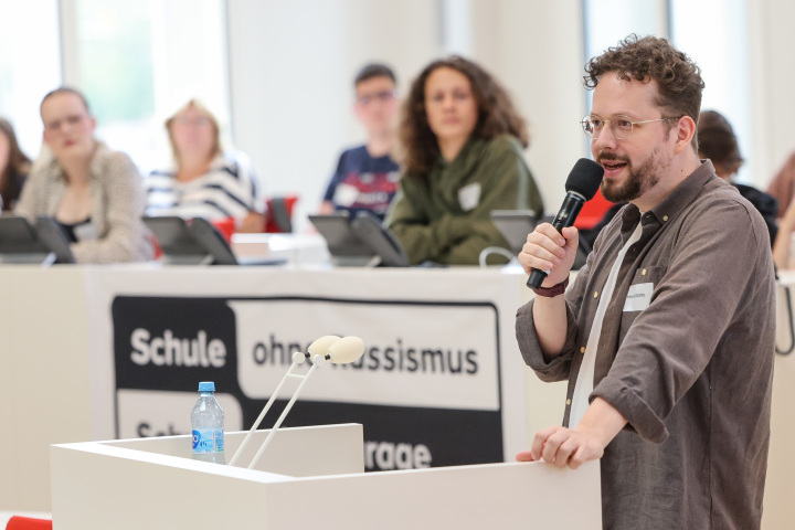 Kultureller Beitrag von Henrik Szanto, Slam-Poet und Spoken-Word-Künstler