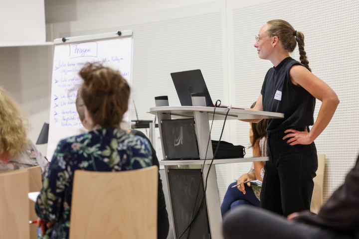 Impressionen der Workshops innerhalb und außerhalb des Landtages