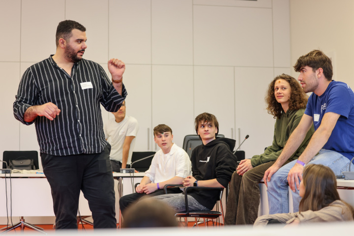 Impressionen der Workshops innerhalb und außerhalb des Landtages