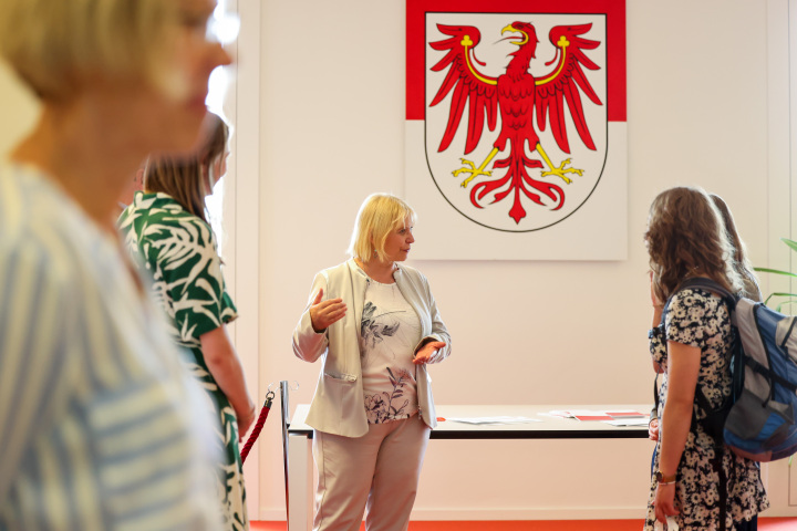 Einblicke in das Büro der Landtagspräsidentin Prof. Dr. Ulrike Liedtke