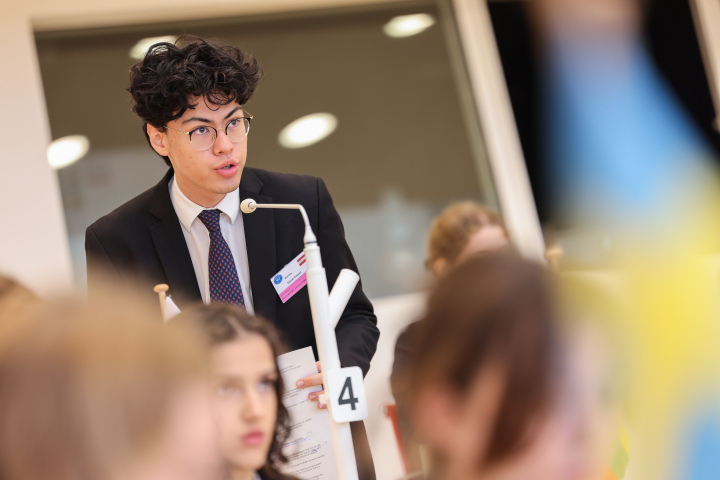 Impression des Jugend-Ostseeparlaments im Landtag