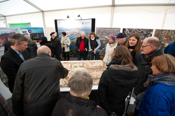 Stand der Stadt Potsdam im Präsentationszelt.