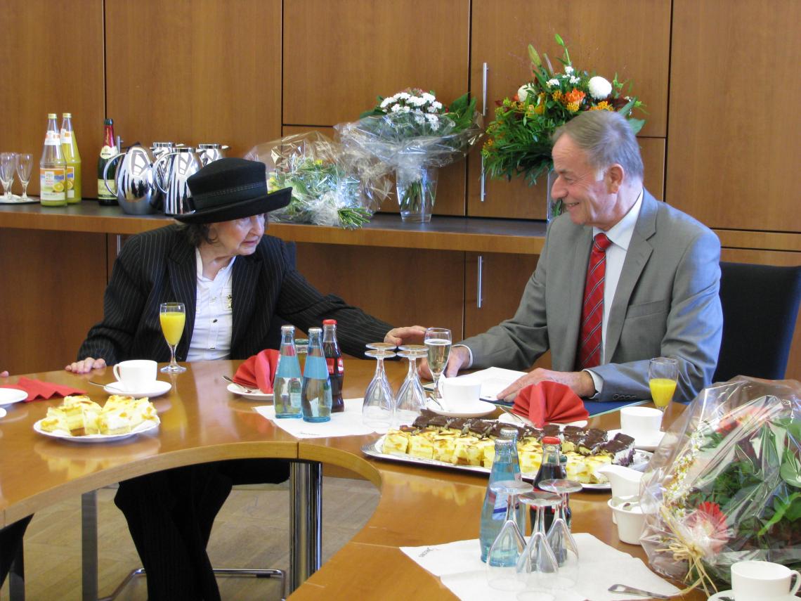 Helga Luther und Landtagspräsident Gunter Fritsch