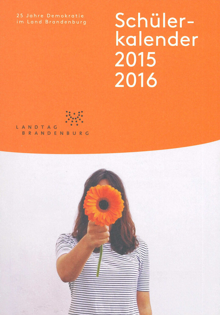 Cover des Schülerkalenders 2015/2016