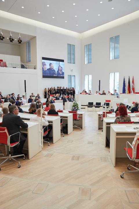 Blick in den Plenarsaal zu Beginn der Gedenkstunde