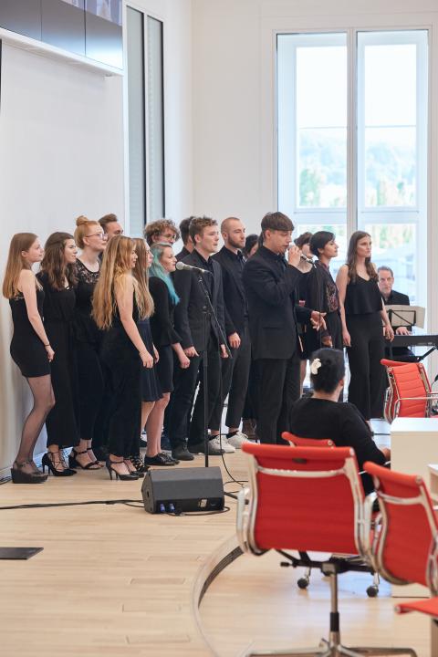 Muskalische Umrahmung der Gendenkstunde durch die „Young Voices Brandenburg“.