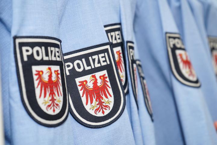 Titelbild zur Ausstellung „25 Jahre Polizei Land Brandenburg“