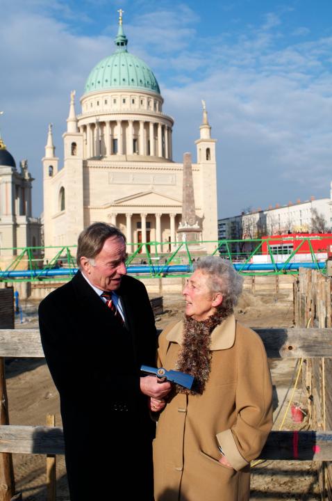 Grundsteinlegung zum Neubau des Landtages Brandenburg