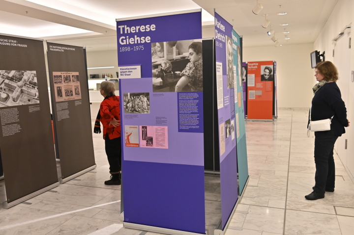 Impression der Ausstellungseröffnung