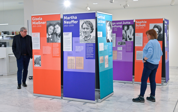 Impression der Ausstellungseröffnung