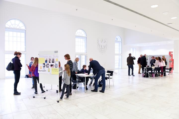 Impressionen der Workshops beim Safer Internet Day 2018 im Landtag.