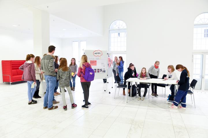 Impressionen der Workshops beim Safer Internet Day 2018 im Landtag.