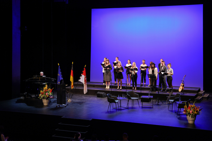 Musikalischer Einklang in die Veranstaltung durch das Vocalensemble OSL von der Musikschule Oberspreewald-Lausitz