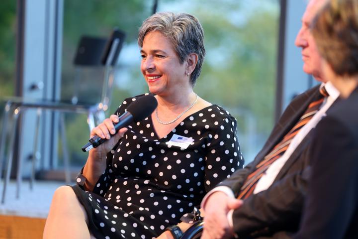 Vizepräsidentin Barbara Richstein während der Podiumsdiskussion