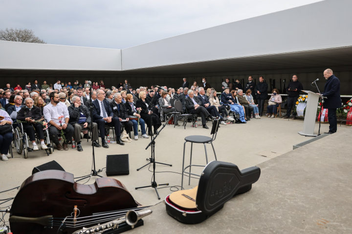 Gedenken am Gedenkort "Station Z" in der Gedenkstätte Sachsenhausen