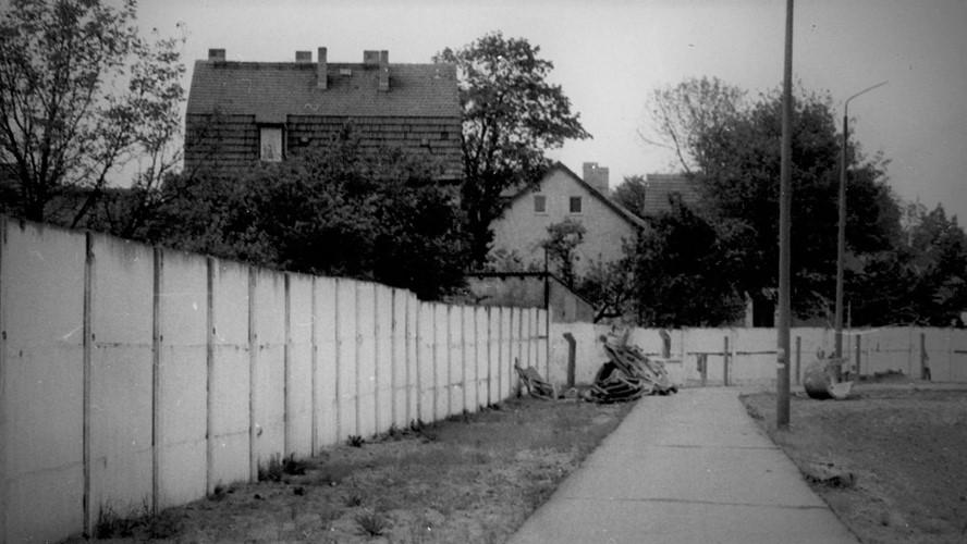 Mauer von der Hohen Neuendorfer Seite am 06.01.1990